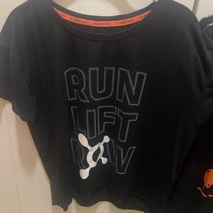 Orangetheory Run Lift Row cropped tee